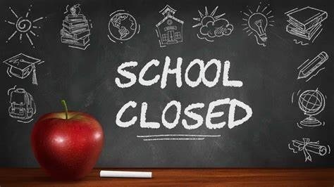 blackboard with school closed